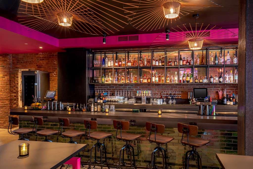 907 Main Hotel Central Square, Sonder By Marriott Bonvoy Cambridge Restaurant photo